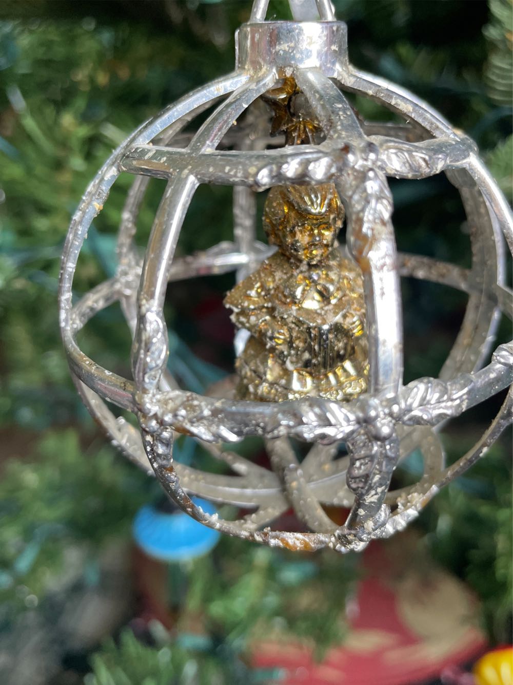 Bradford - Christmas Window Ball - #255 - Silver - Choir Boy - Gold - Christmas Window Ball (Round) ornament collectible - Main Image 2