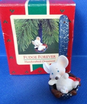 Fudge Forever  (Mouse- Spoon- Fudge- Food) ornament collectible - Main Image 3