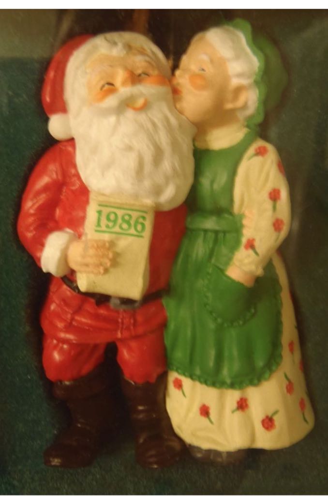 Mr And Mrs Claus 1 - Merry Mistletoe Time - Mr. And Mrs. Claus (Santa) ornament collectible - Main Image 2