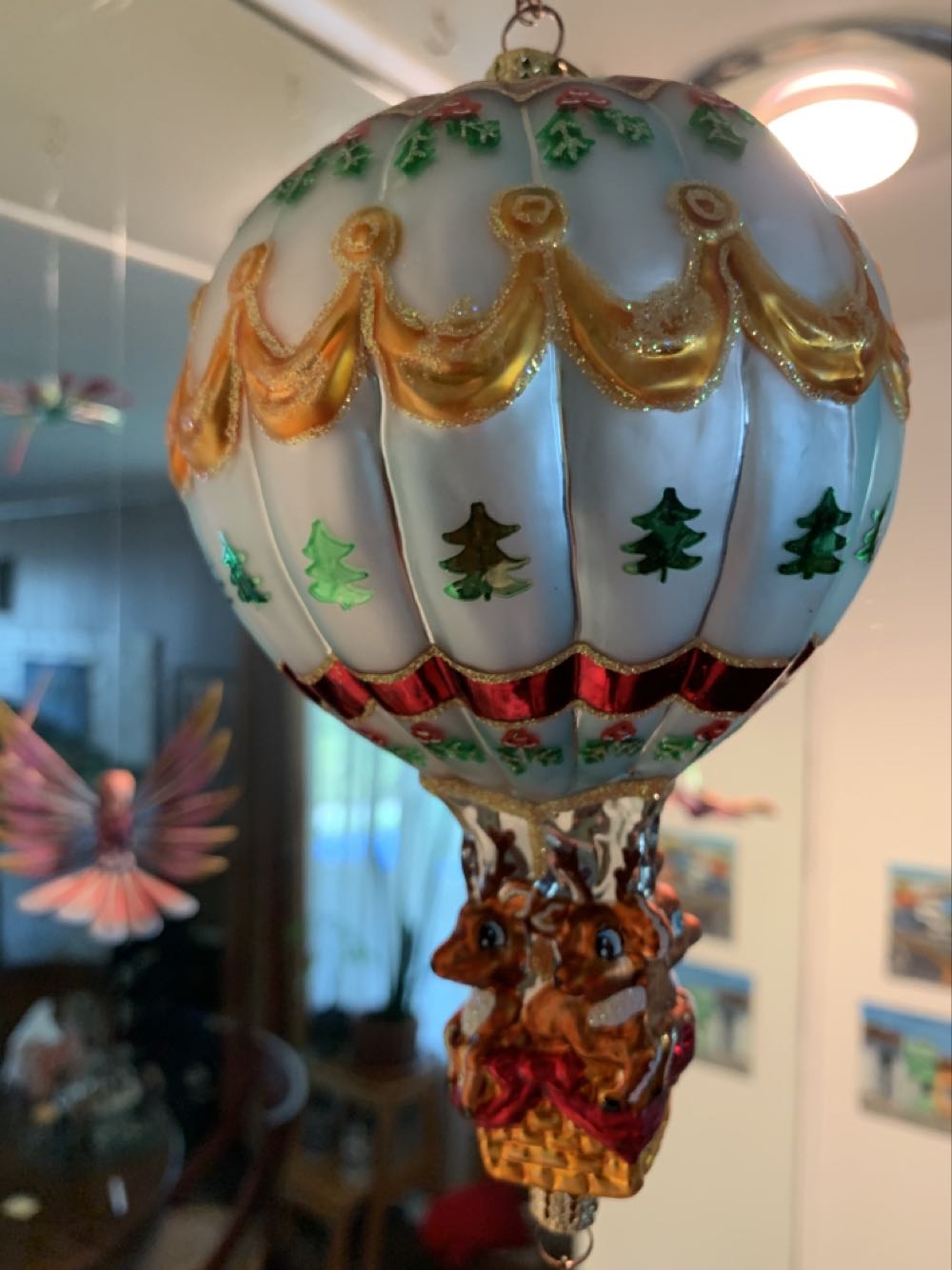 Hang On Til Christmas Santa Claus Balloon ... - Santa (Traditional) ornament collectible [Barcode 645001194527] - Main Image 2