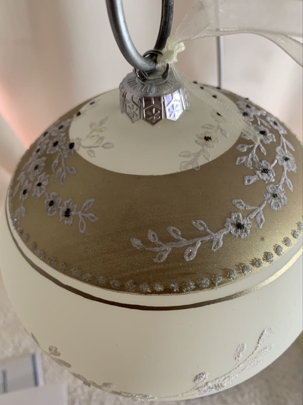 Bellina (Flowers) ornament collectible - Main Image 3