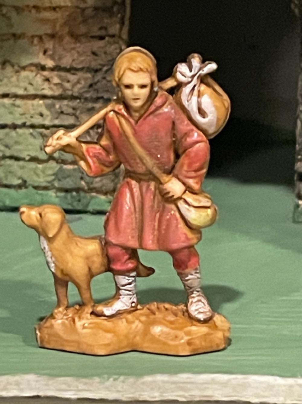 Horn - Blonde, White Satin