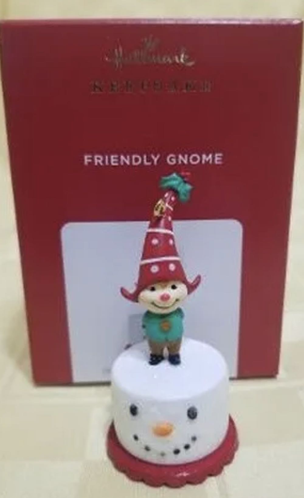 Nutmeg Friendly Gnome (VIP) - Gnome For Christmas (Limited Edition - Companion Piece) ornament collectible - Main Image 4