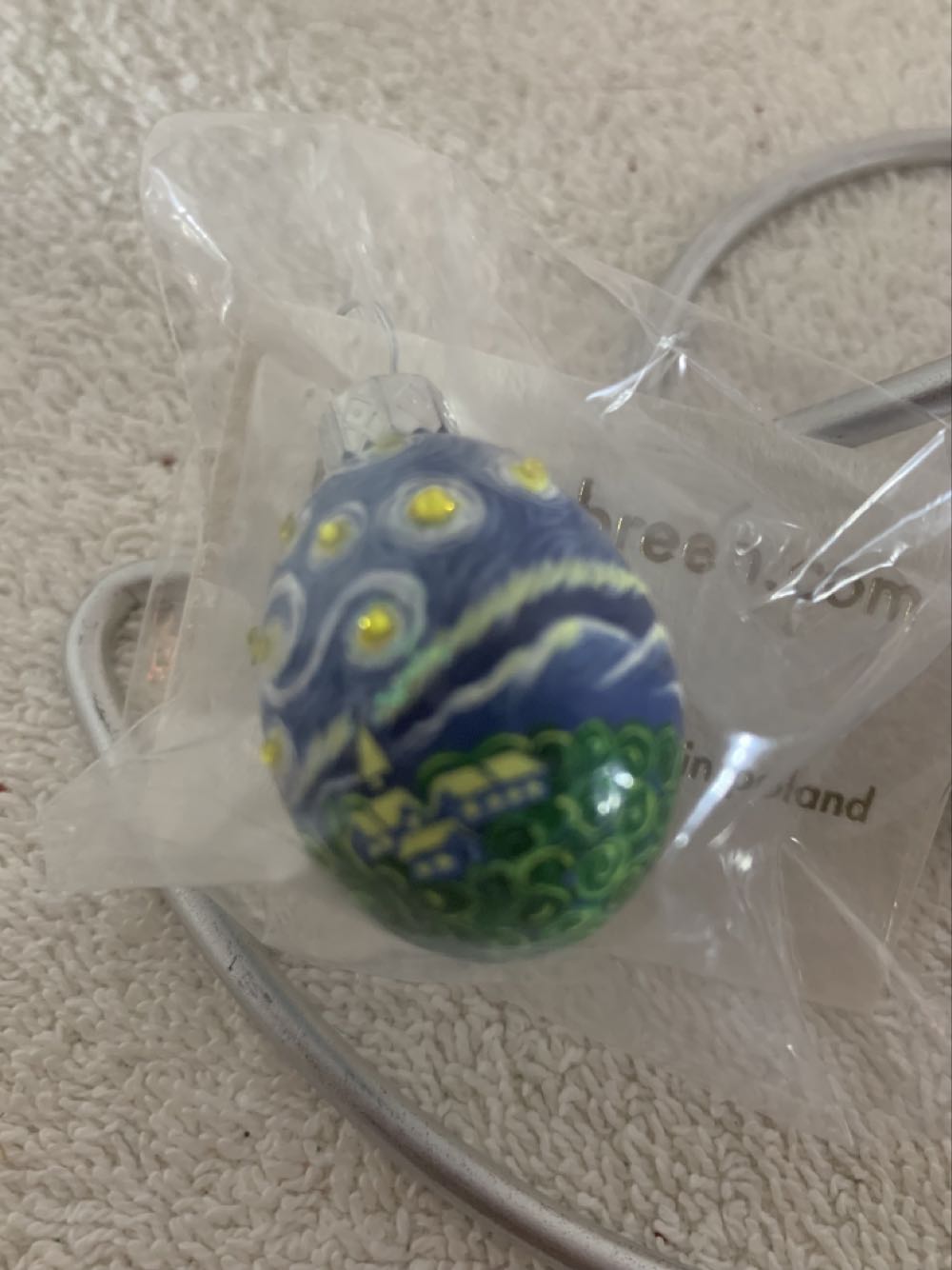 AC - Valentine - Boy & Girl Sitting - L132