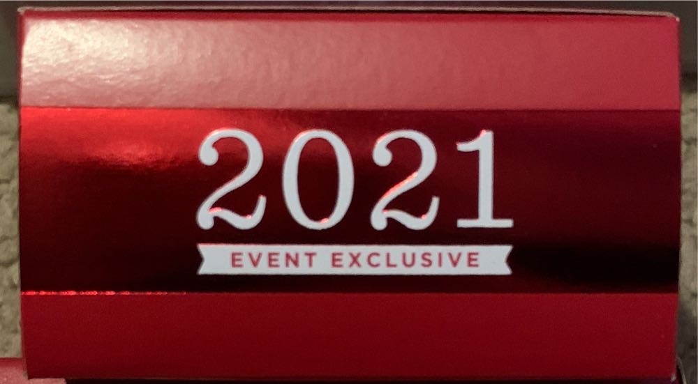 Rose-Breasted Grosebeak - The Beauty Of Birds (Event Exclusive Repaint) ornament collectible - Main Image 3