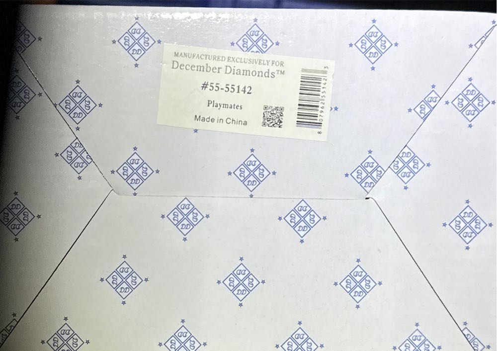 Playmates - Mermen (One World, One Ocean, Let’s Protect It!) ornament collectible [Barcode 807962551423] - Main Image 2