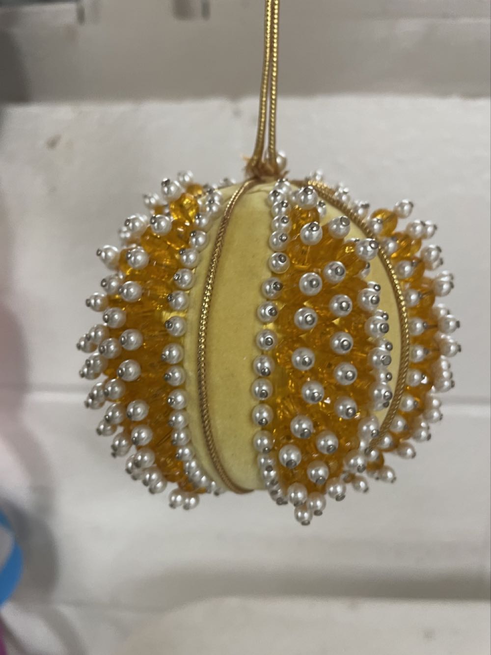 Bead & Sequin - Round - Yellow, Gold - Round (Bead & Sequin) ornament collectible - Main Image 2