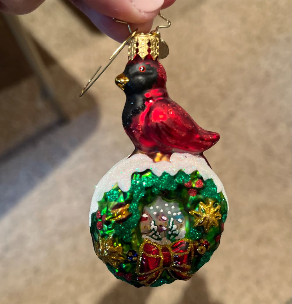 Red Velvet Little Gem - Gems ornament collectible - Main Image 2