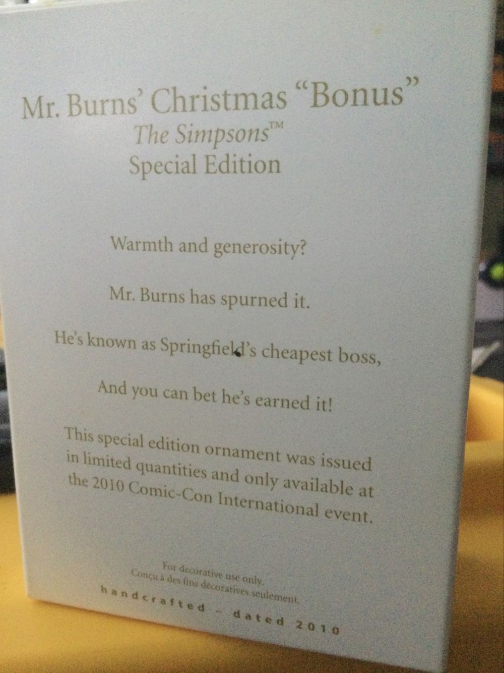 Mr Burns Christmas Bonus. 2010 Comic-Con Exclusive. - Comic-Con Special Edition Ornament. (The Simpsons) ornament collectible - Main Image 2