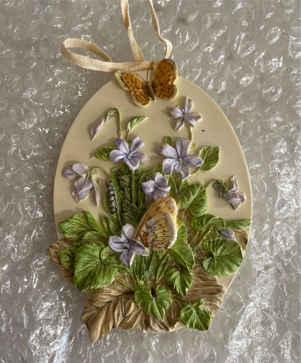 Nature’s Sketchbook - 1995 - Violets & Butterflies - Nature’s Sketchbook (Collection) ornament collectible - Main Image 1