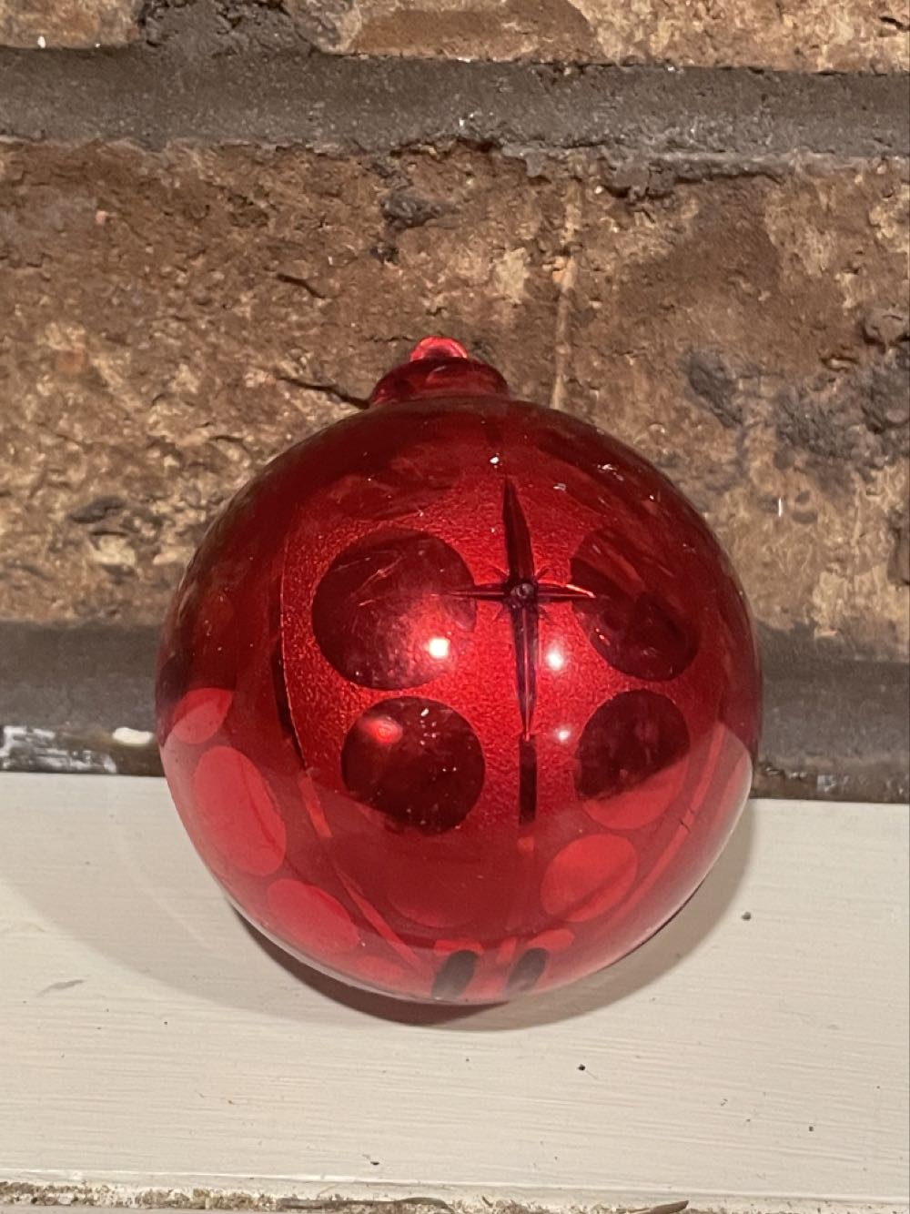 Jewelbrite - Round - Red - White Flower Green Candy Cane - Round (3-D Diorama) ornament collectible - Main Image 2