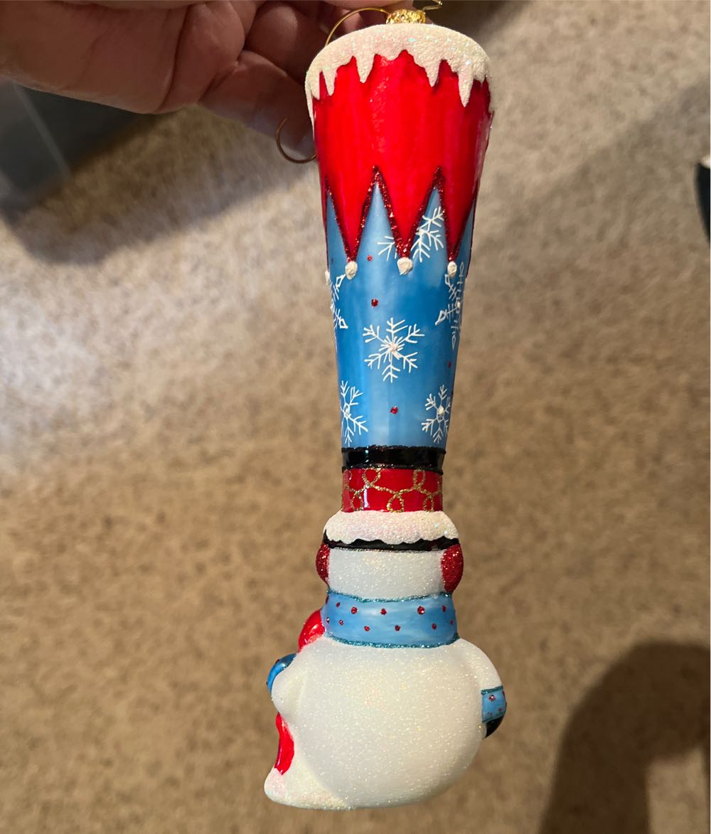 A Really Big Hat - Snowman ornament collectible [Barcode 645001503992] - Main Image 2