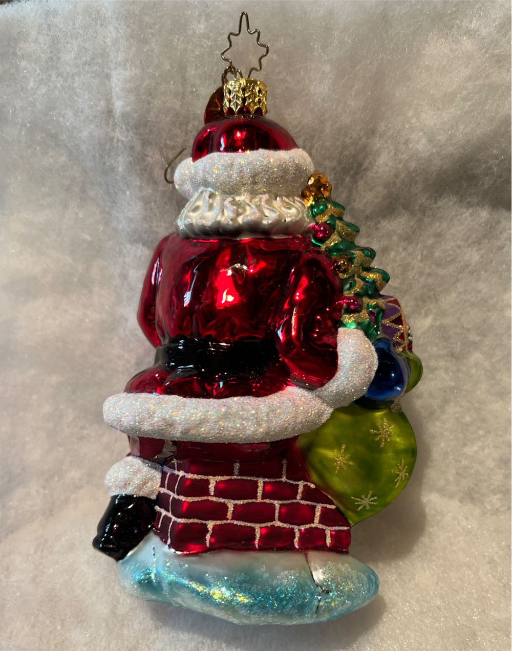 Deluxe Delivery Santa - Santa’s ornament collectible - Main Image 2