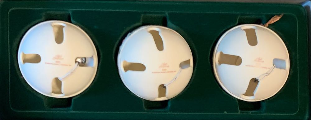 Commemorative Bells 30 Th Anniversary 2003  ornament collectible - Main Image 4