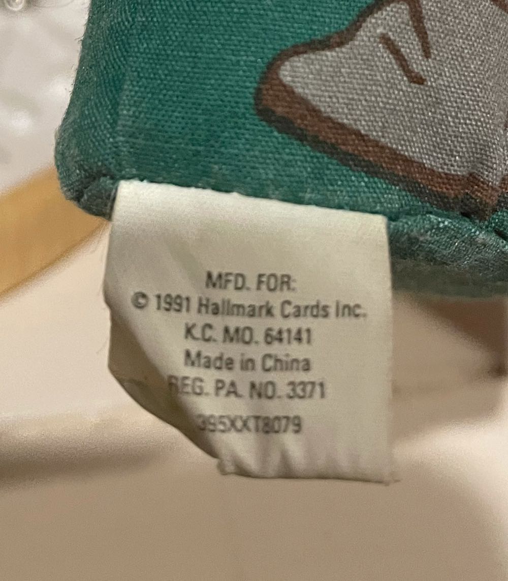 Santa - Santa (Stuffed Character) ornament collectible - Main Image 3