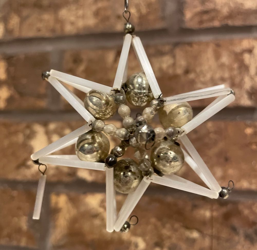 Garland Fabric Holly Berries With Plastic Glitter Read