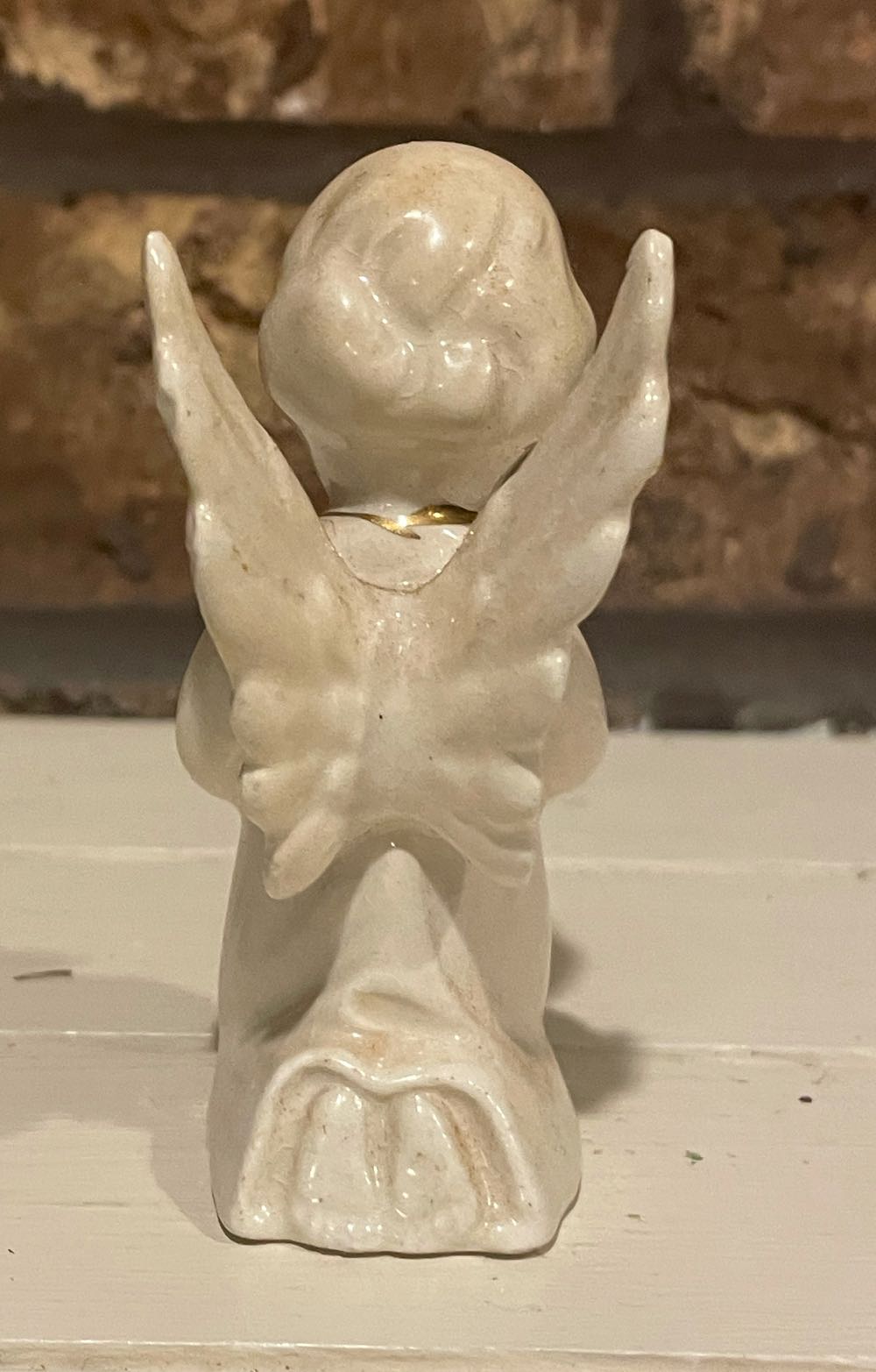 Commodore - Nativity - Angel - Kneeling - Angel (Nativity) ornament collectible - Main Image 3