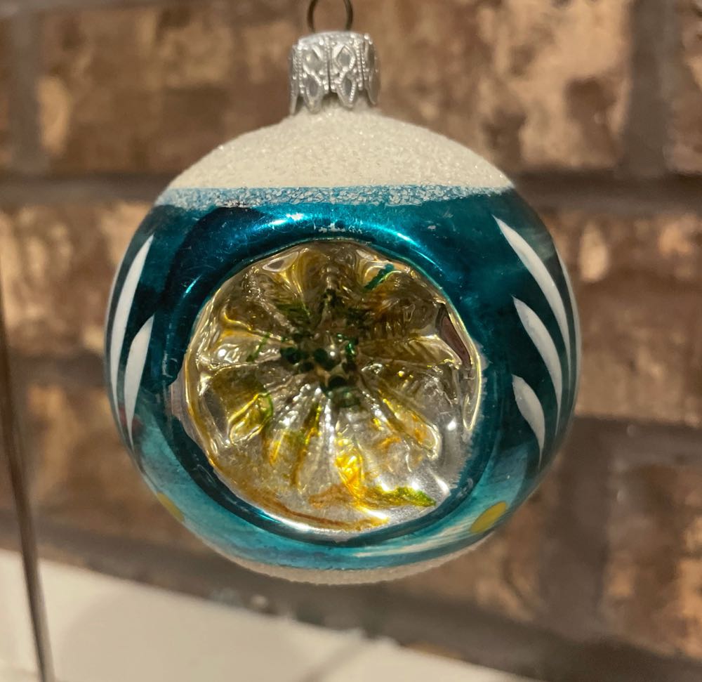 Triple Reflector - Triple Reflector (Round) ornament collectible - Main Image 4