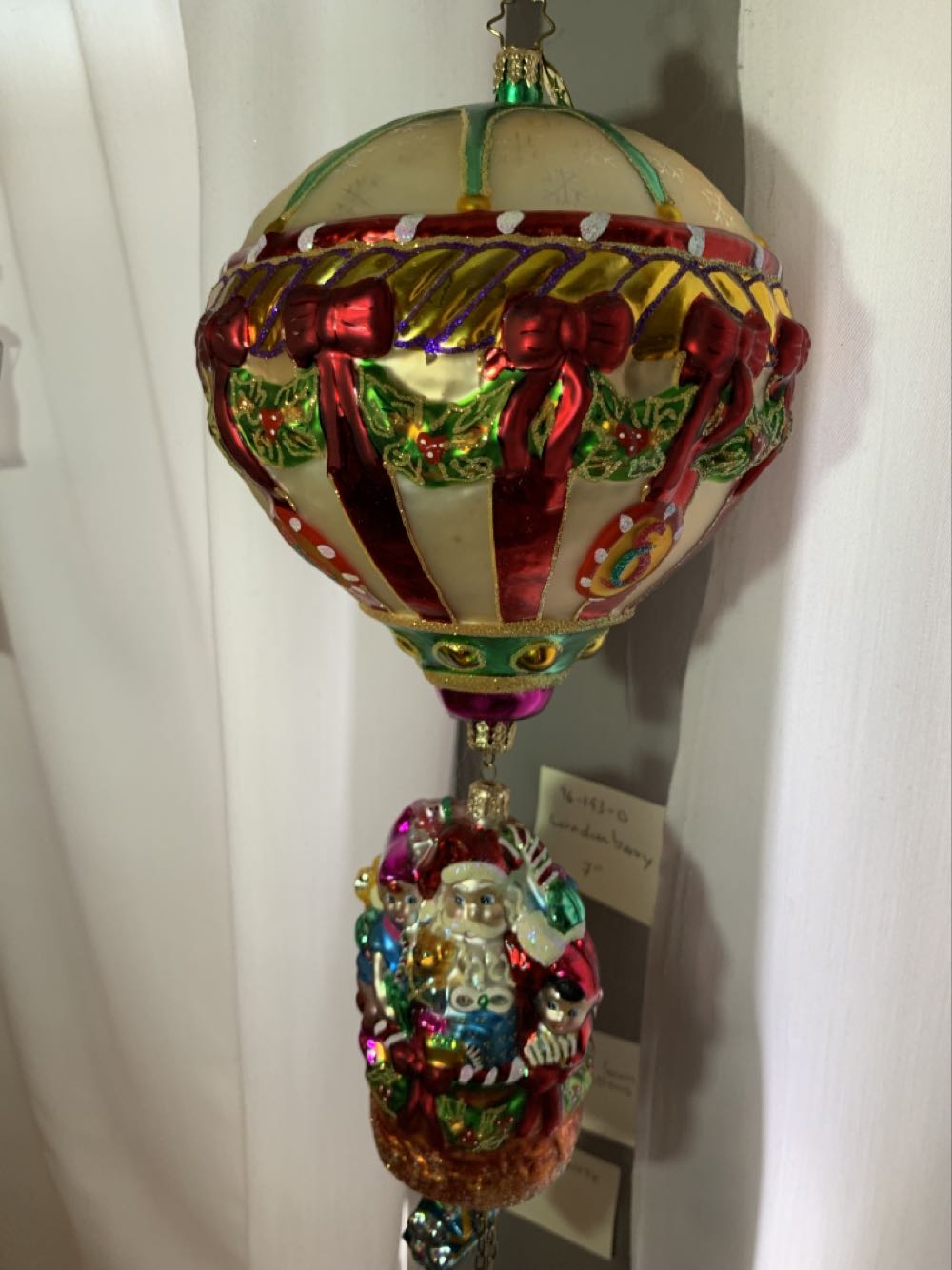 Grand Gift Air Lift  (Air Balloon) ornament collectible - Main Image 2