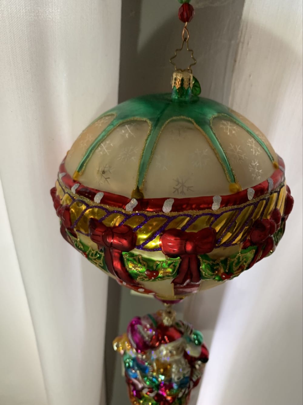 Grand Gift Air Lift  (Air Balloon) ornament collectible - Main Image 3