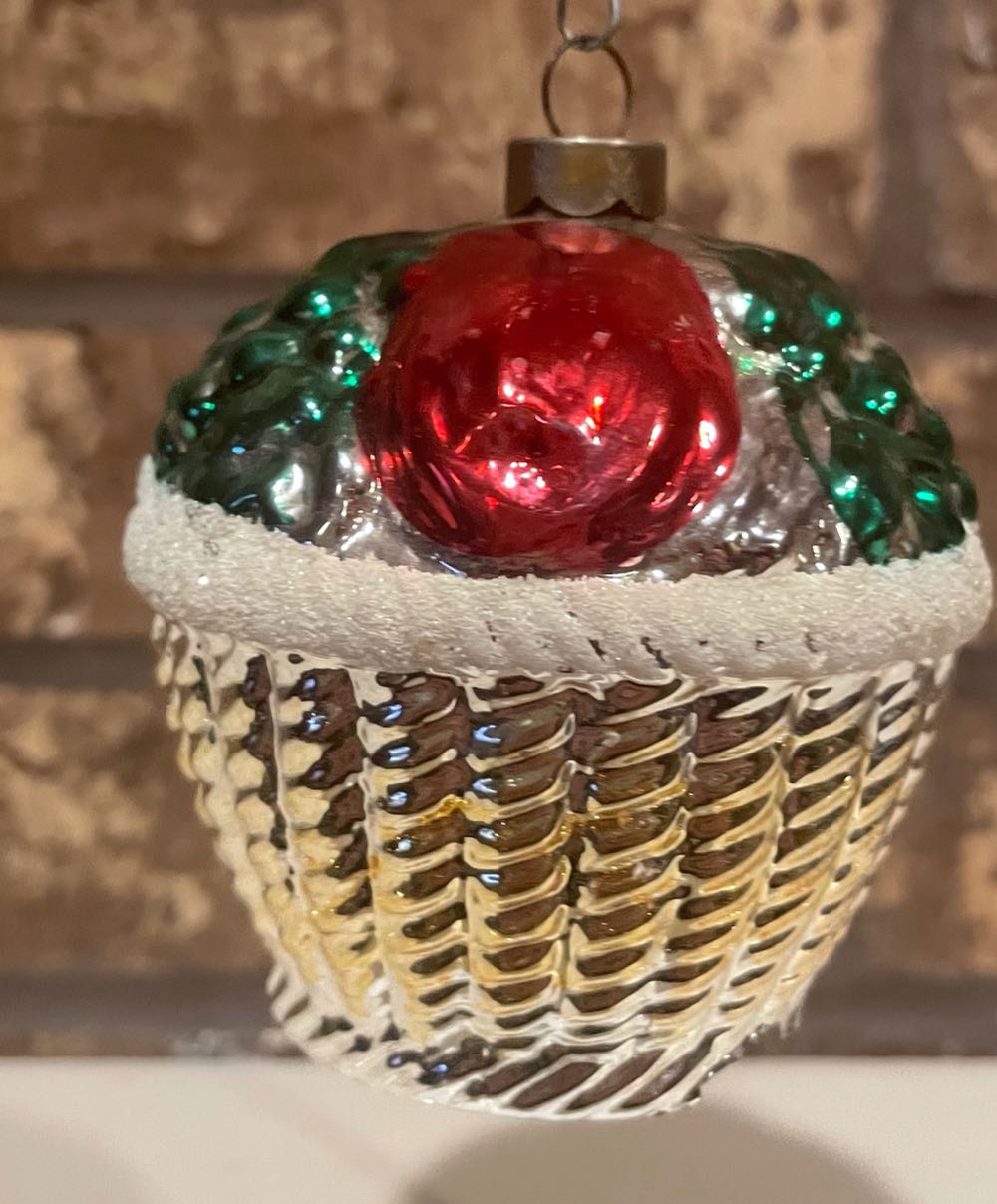 Figural - Fruit Basket - Fruit Basket (Figural) ornament collectible - Main Image 2