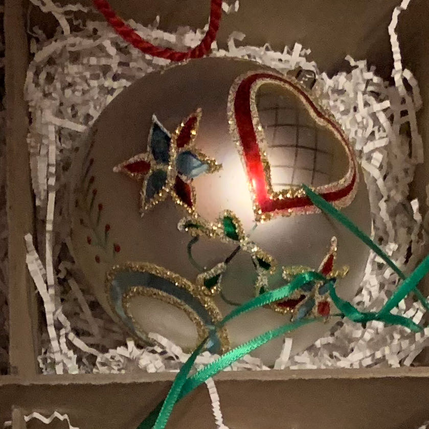 Ceramic - Ornament - Santa With Pipe