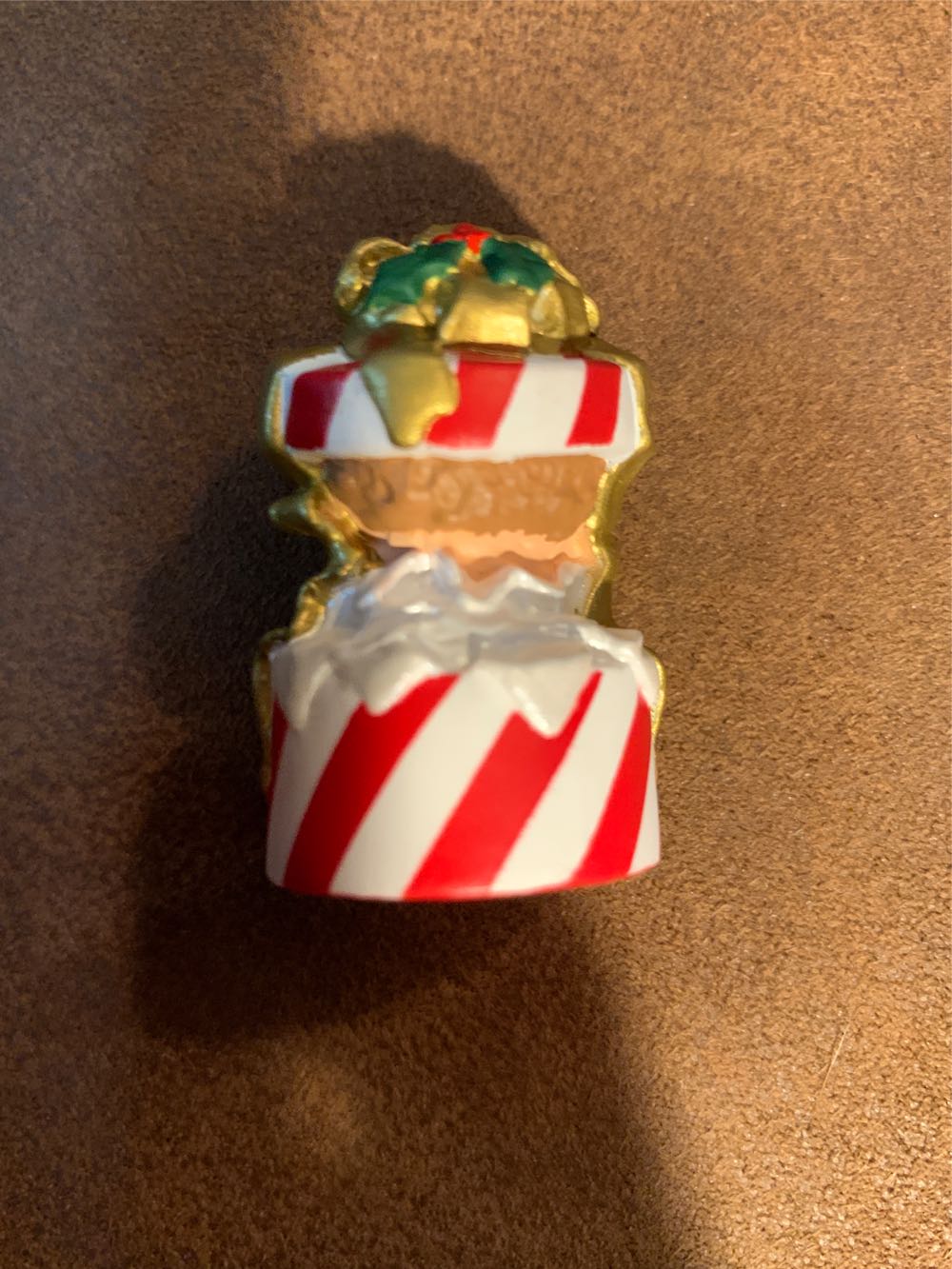 HH #12 Hattie Boxx (December) - Happy Hatters (Happy Hatters) ornament collectible [Barcode 015012554113] - Main Image 4