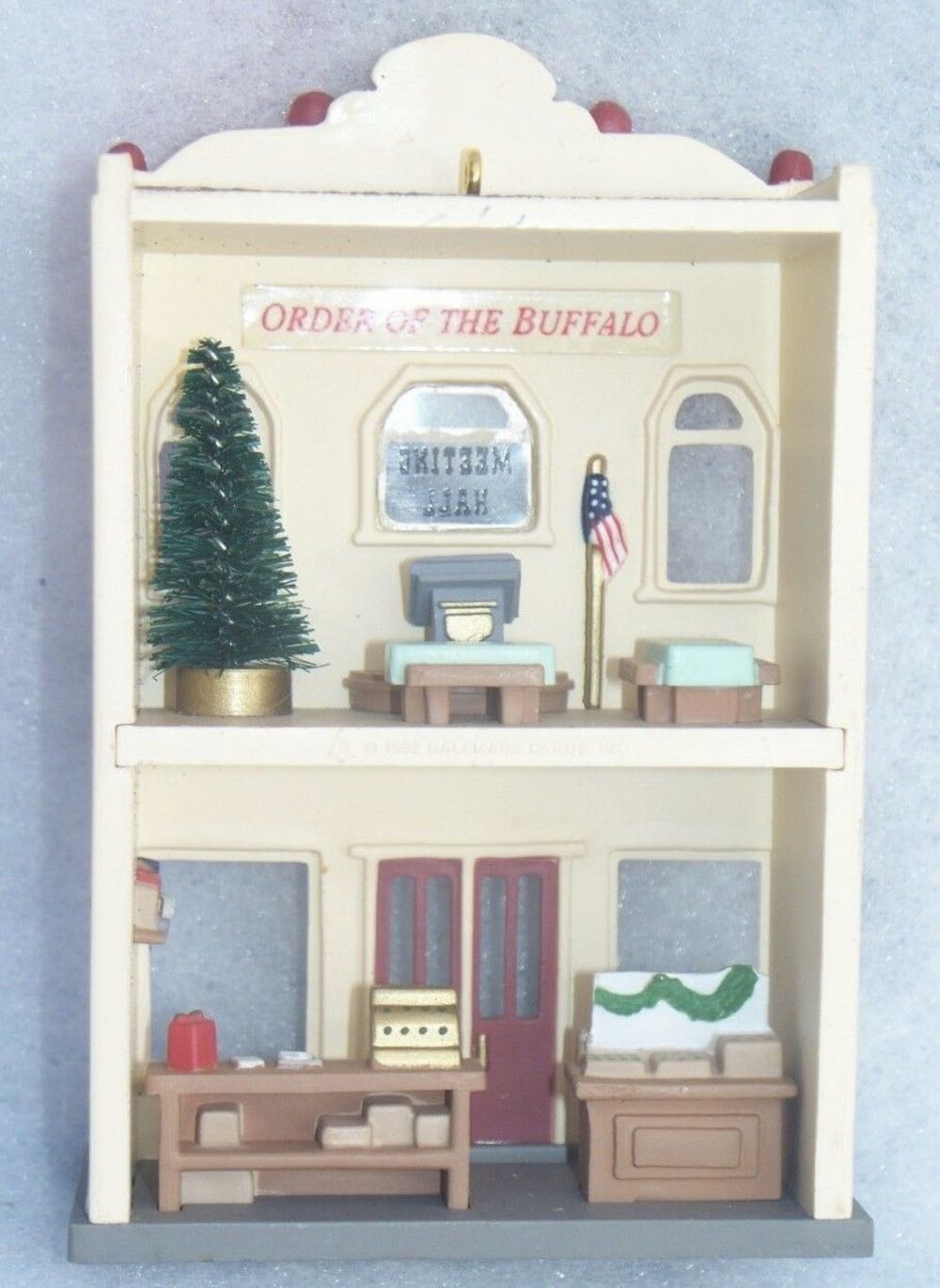 Nostalgic Houses & Shops #9 (1992) Five & Ten-Cent Store - Nostalgic Houses & Shops (Collectible Series) ornament collectible - Main Image 2