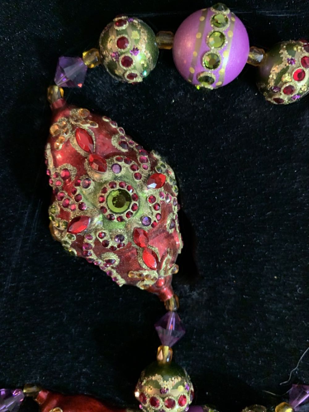 Red, Gold, Purple, Garland  (Christmas Tree Ornament) ornament collectible - Main Image 2