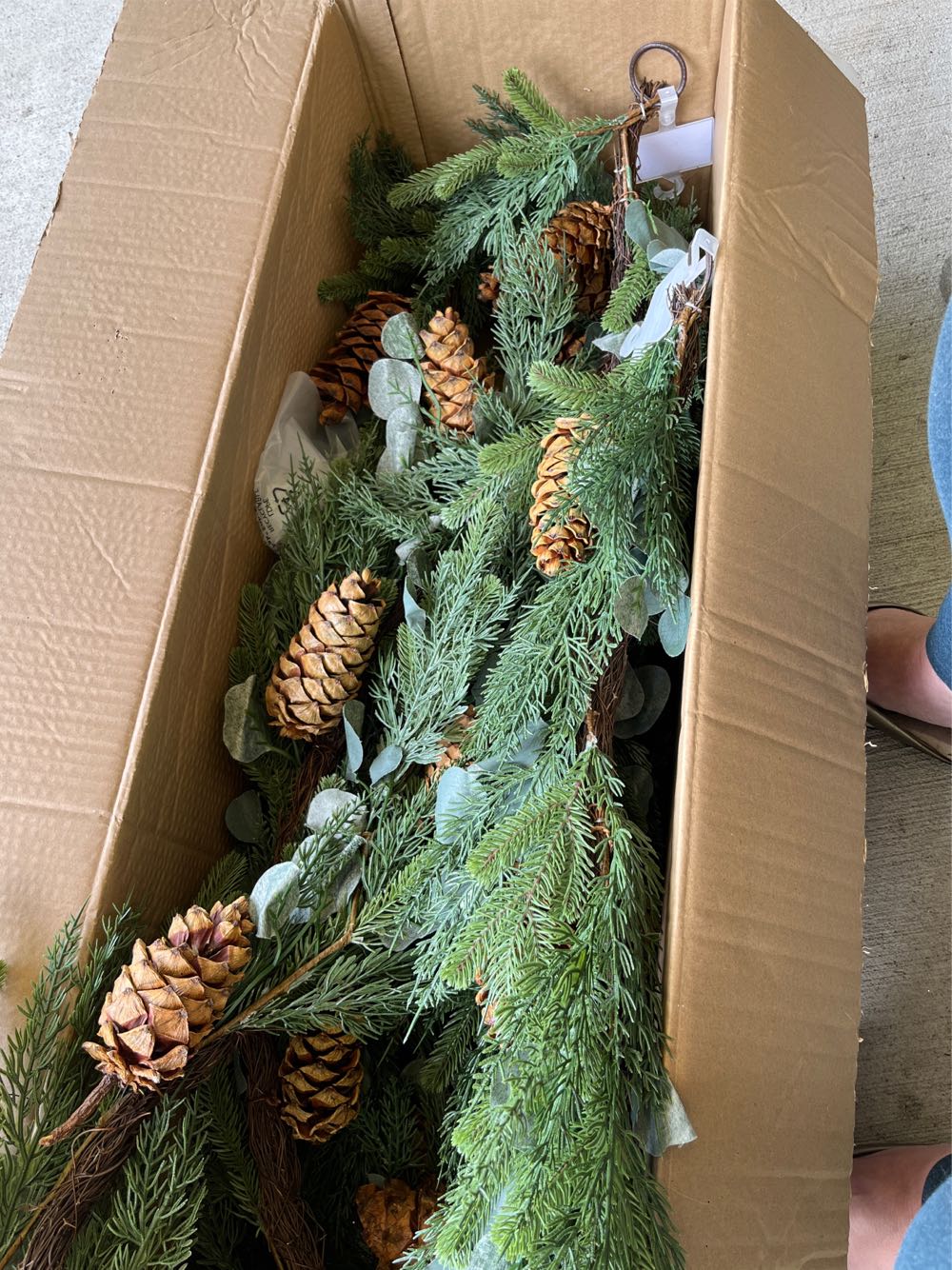 Garland Eucalyptus And Evergreen Pinecone - Garlands (Farm) ornament collectible - Main Image 2