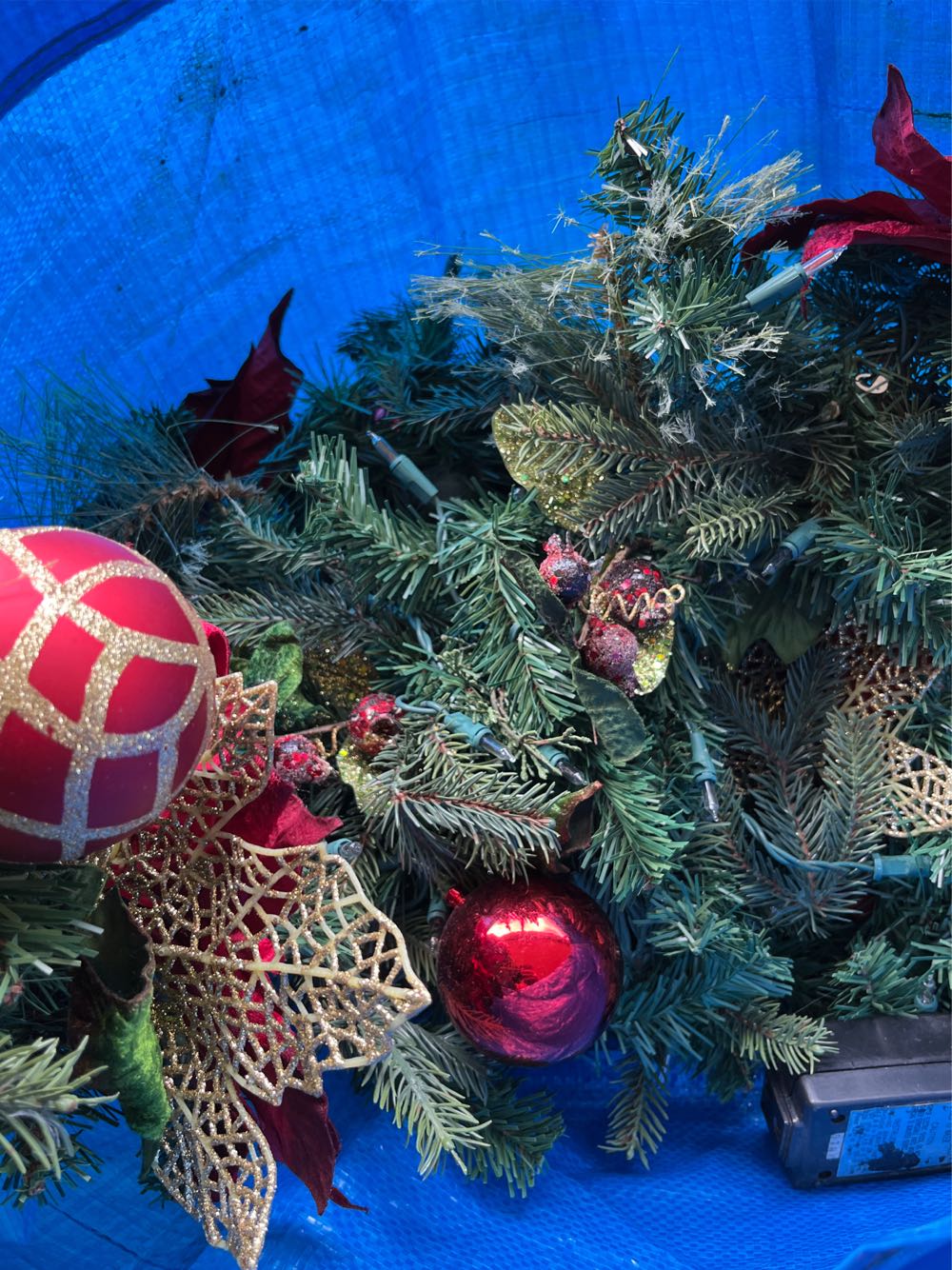 Garland silver and rose gold plastic ornaments