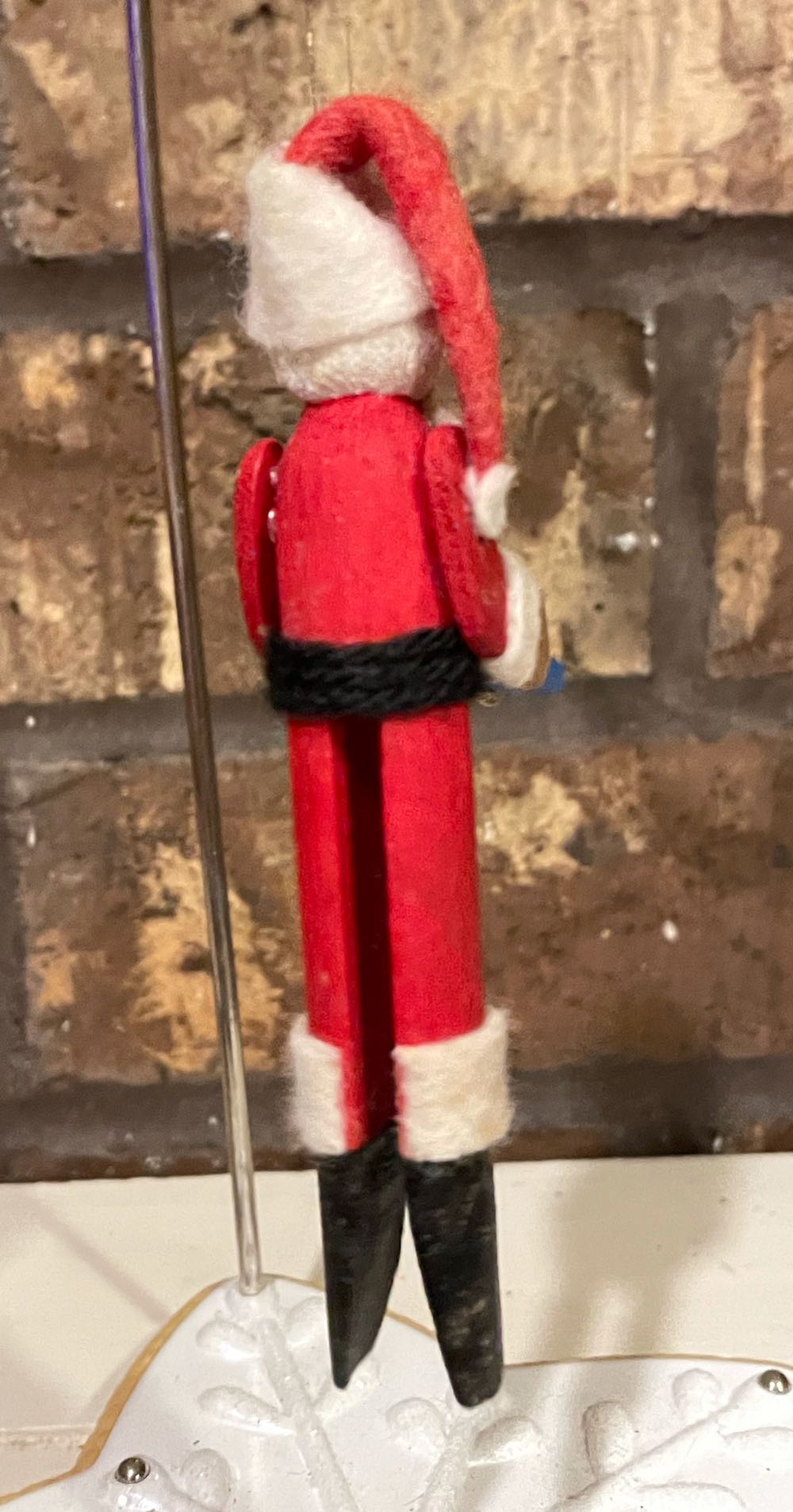 Arrow - Clothespin - Santa - Santa (Clothespin) ornament collectible - Main Image 2