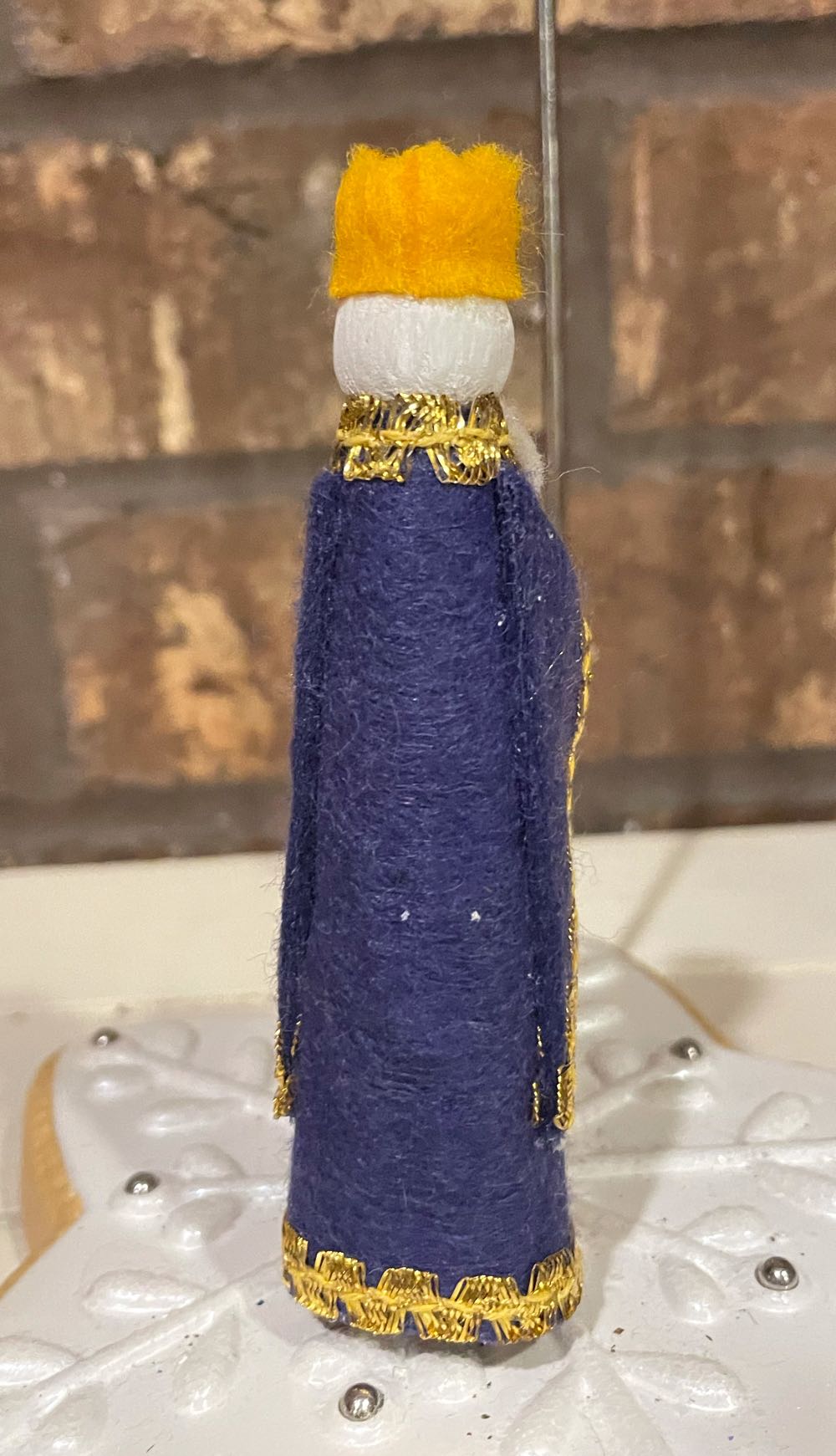 Arrow - Clothespin - Magi - Magi (Clothespin) ornament collectible - Main Image 2