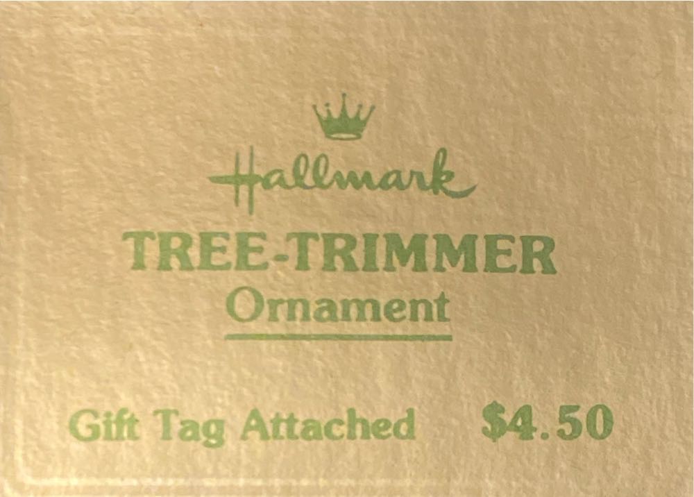 Joy 🐶🐻 - Elves (Tree Trimmer Collection) ornament collectible - Main Image 3