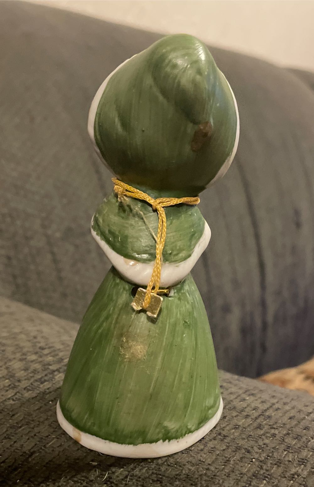 Jasco - Merri-Bells - Girl With Kitten - Character (Bell) ornament collectible - Main Image 4