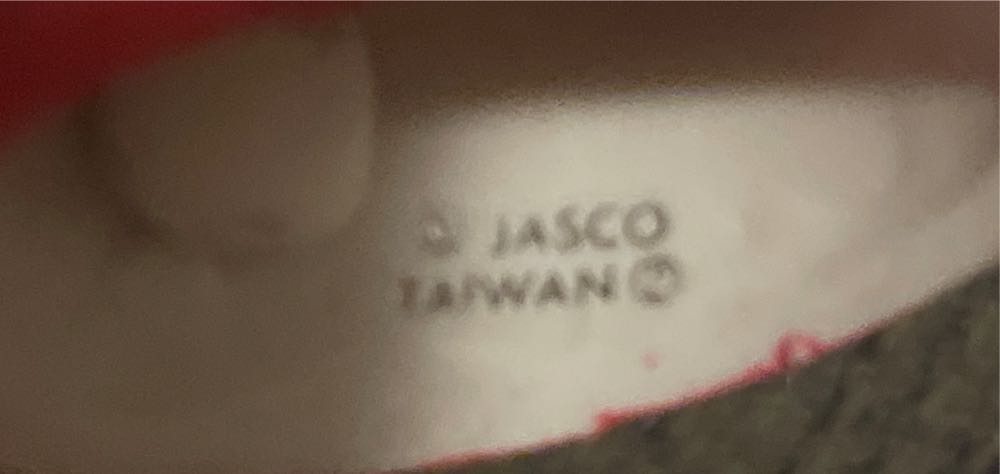 Jasco - L’il Chimers- Caroling Bear - Red Coat - Character (Bell) ornament collectible - Main Image 4