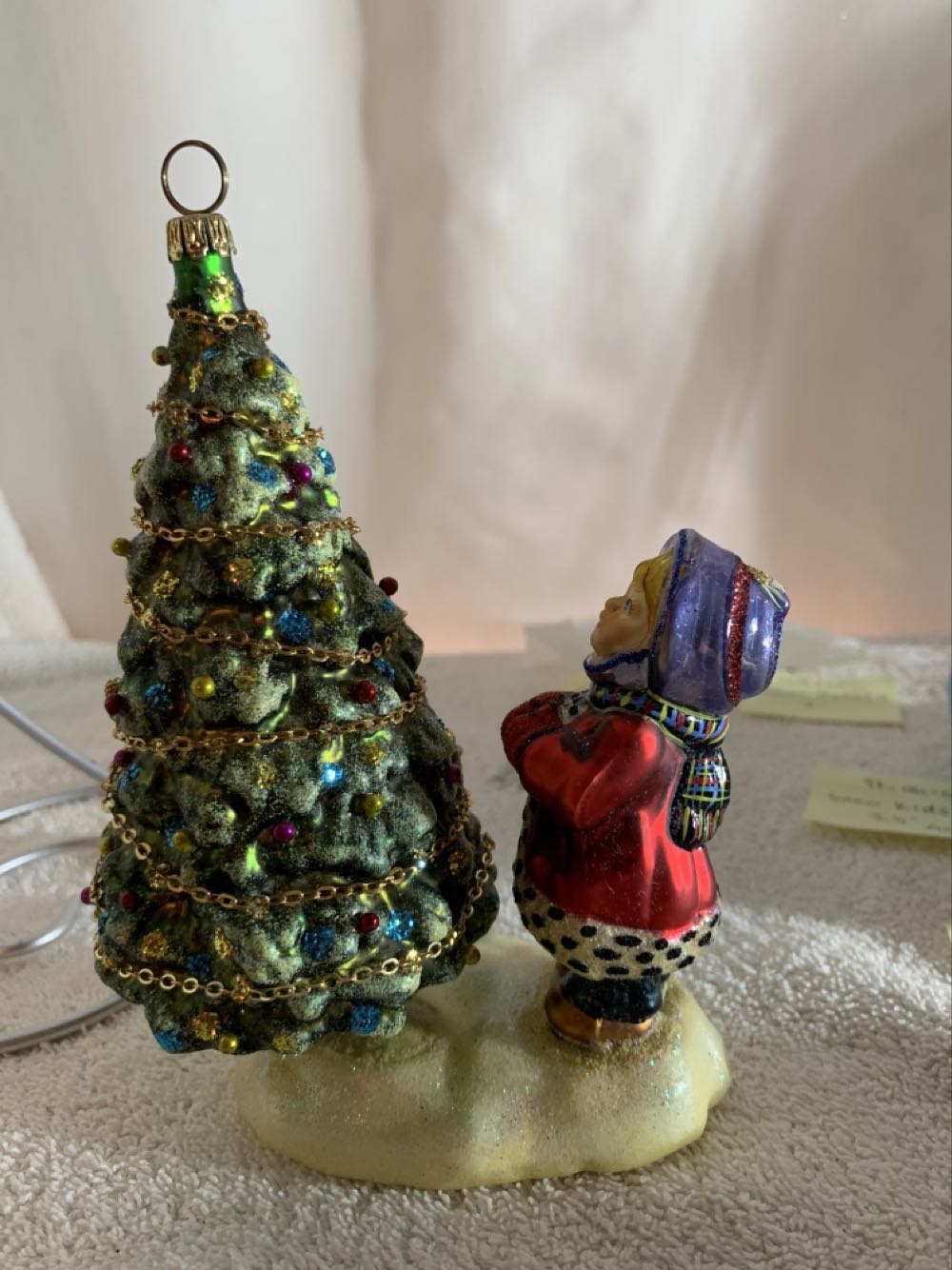 Silk - Embroidered - Santa Mouse