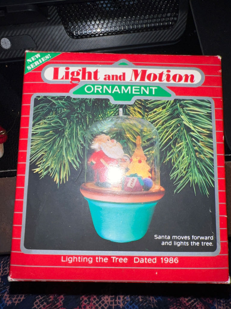 Valentine - Flat - Girl With Basket Of Hearts