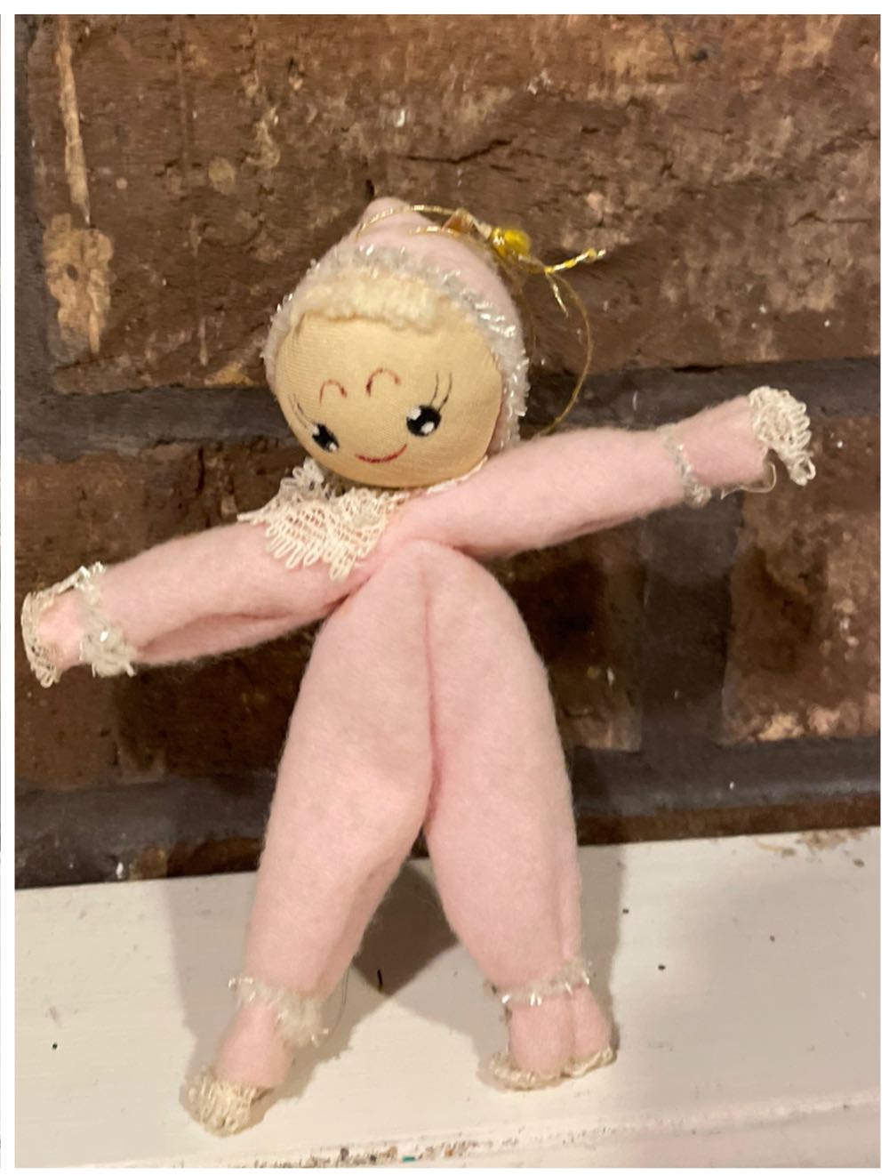 Department 56 Christmas Traditions Santa’s Magnificent Friend Limited Edition Figurine Set 9 Inch Multicolor