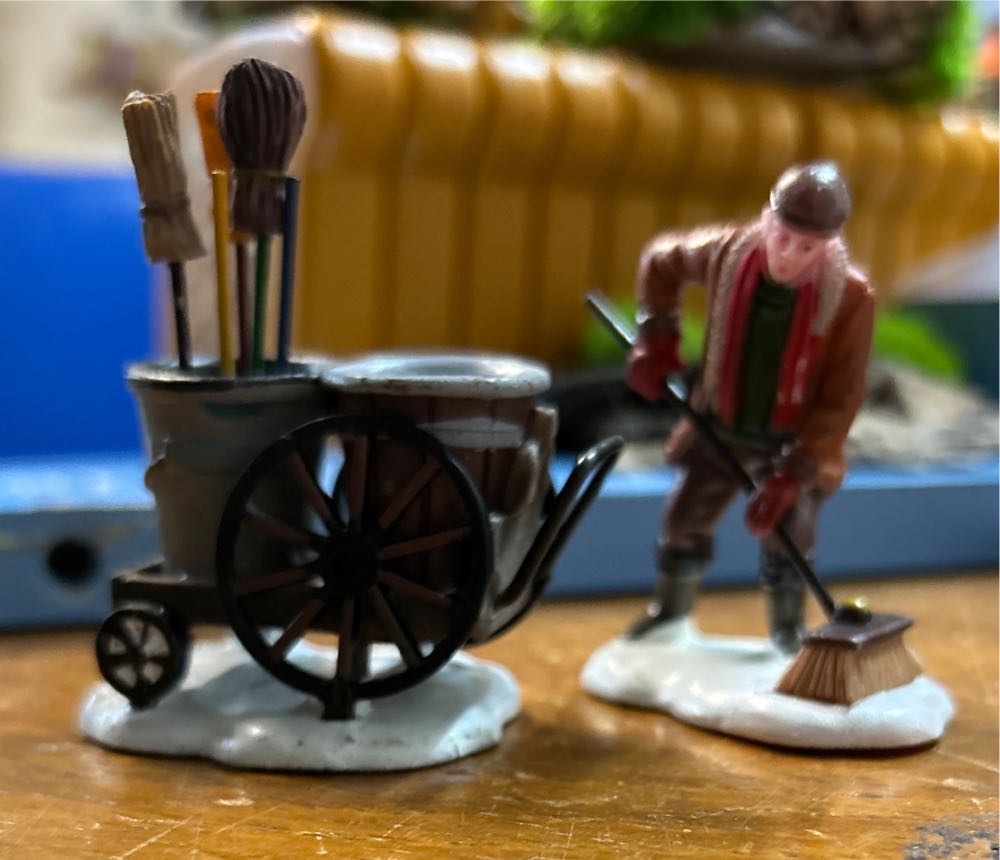 Street Sweeper Set Of 2 #52093. x2 - Figurines (Figurines) ornament collectible [Barcode 728162520937] - Main Image 2