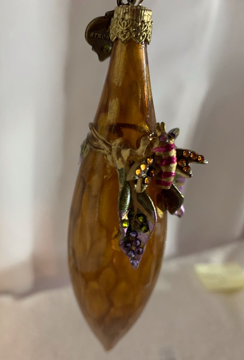 Brown Teardrop w/ Bee  (Jungle) ornament collectible - Main Image 2