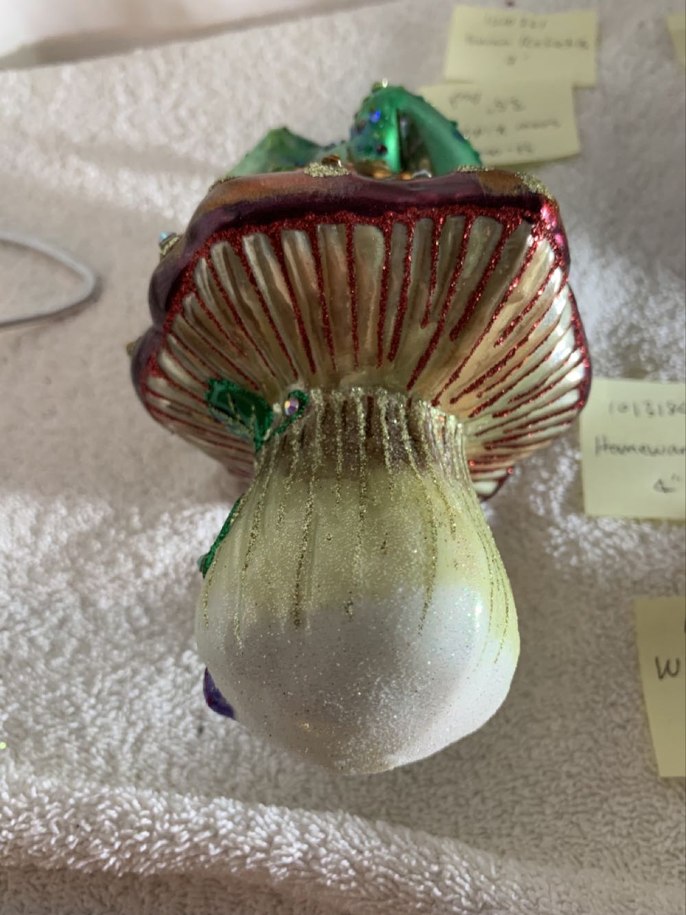 Frog On Mushroom  (Jungle) ornament collectible - Main Image 4