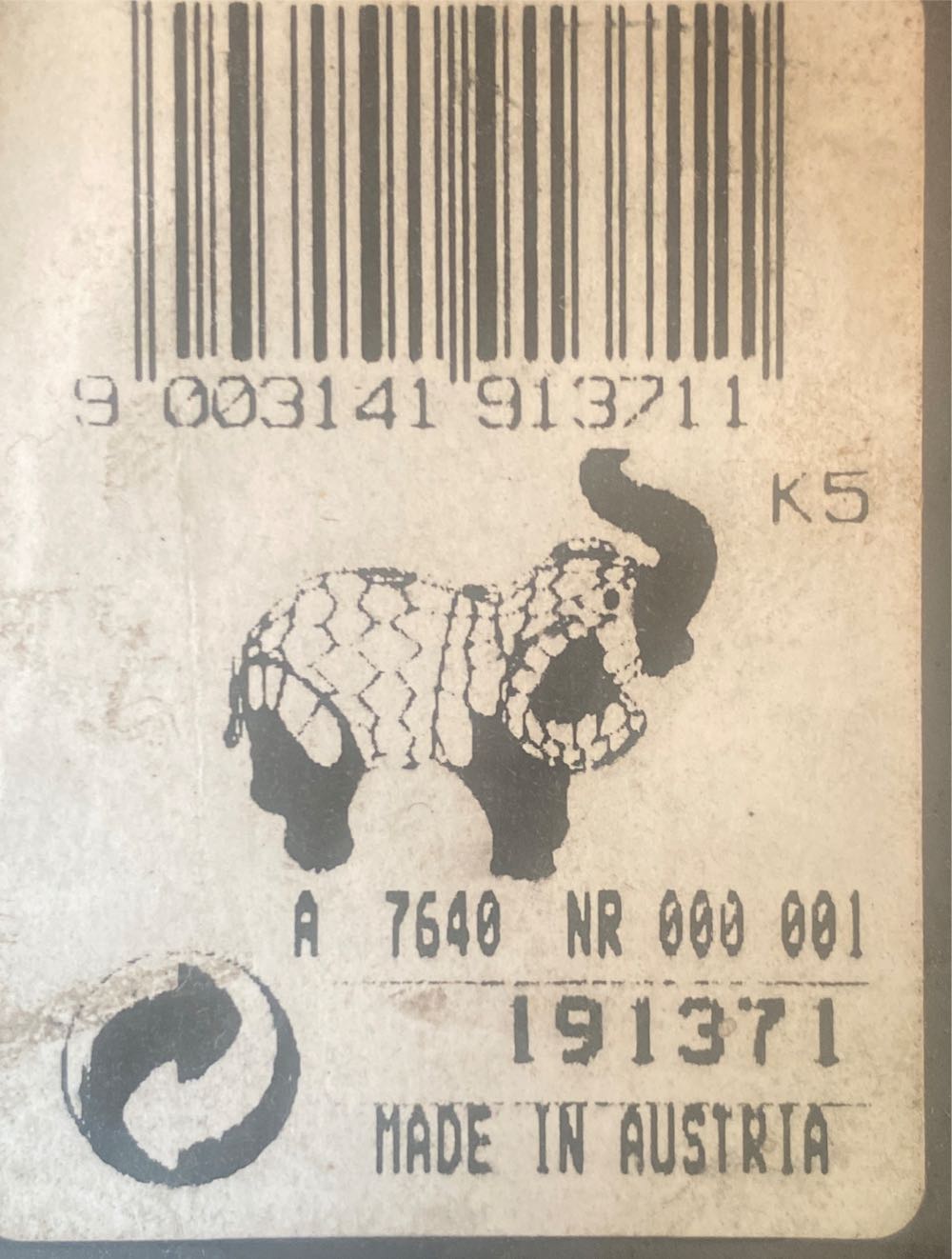 Swarovski S191371 Crystal Figurine Baby Elephant  ornament collectible [Barcode 9003141913711] - Main Image 3