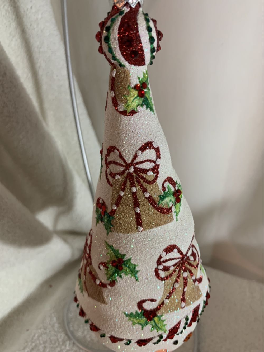 Grand Snowman, Plum Pudding - Pre Release, Exclusive (Snowman) ornament collectible - Main Image 2