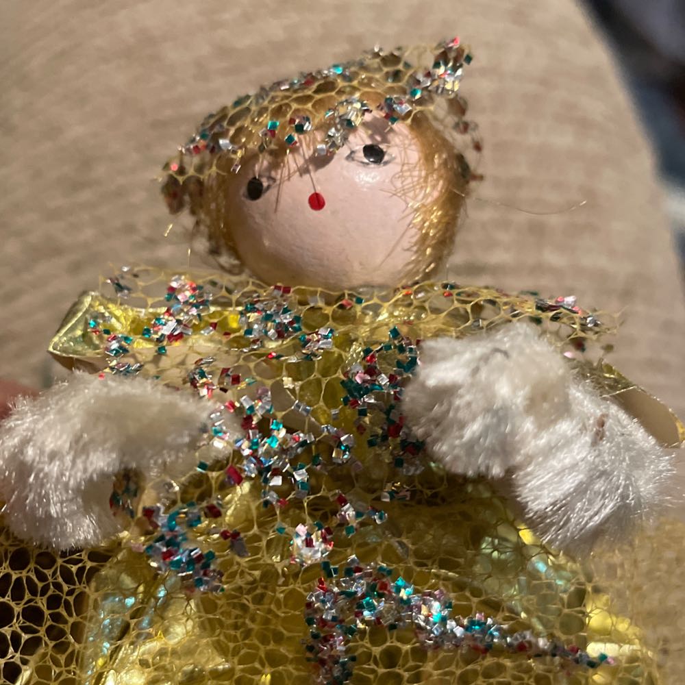 Tulle - Chenile - Christmas Lady - Person (Tulle) ornament collectible - Main Image 2