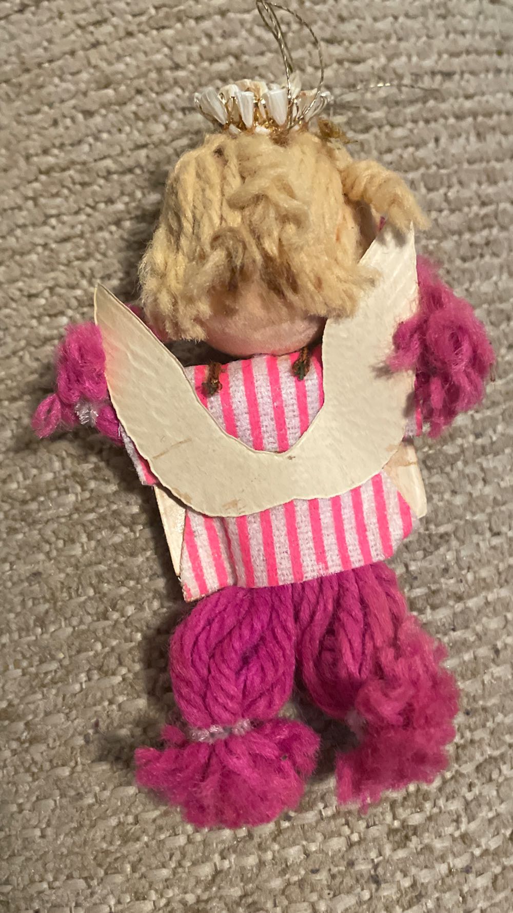 Yarn - Angel - Singing - Angel (Yarn) ornament collectible - Main Image 2