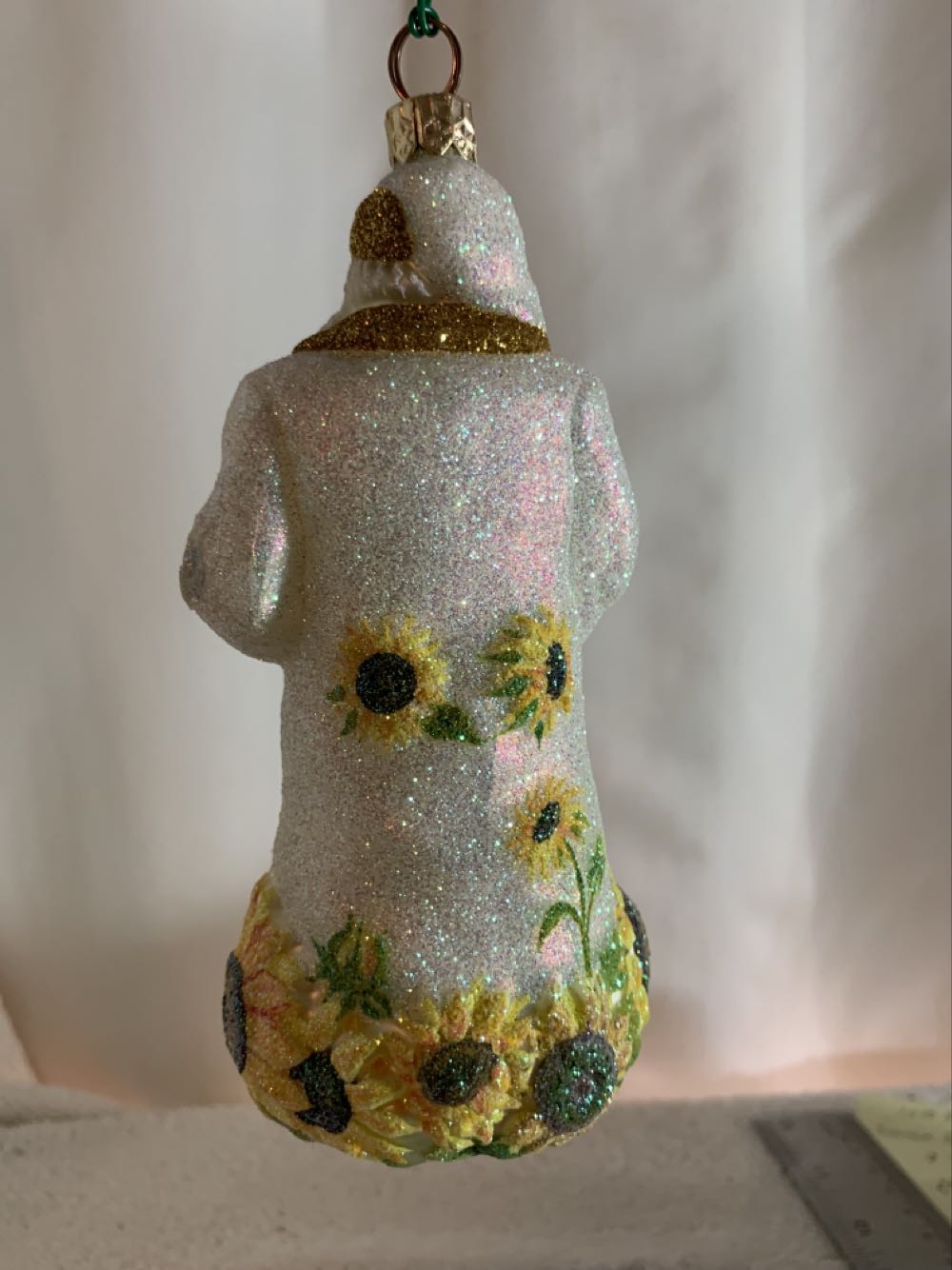 For You Vincent, Pearl - General Line (Santa) ornament collectible - Main Image 3