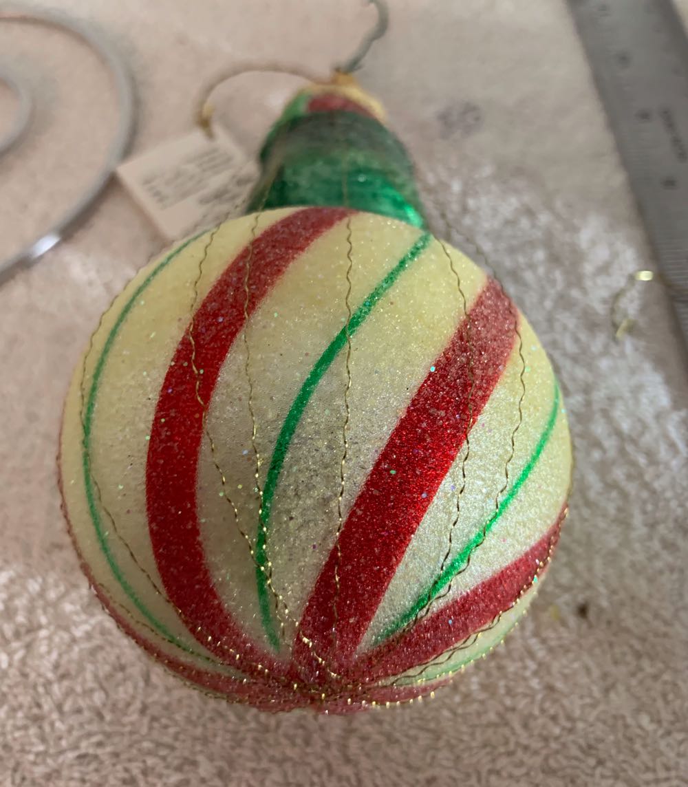 Candy Claus  (Santa) ornament collectible - Main Image 4