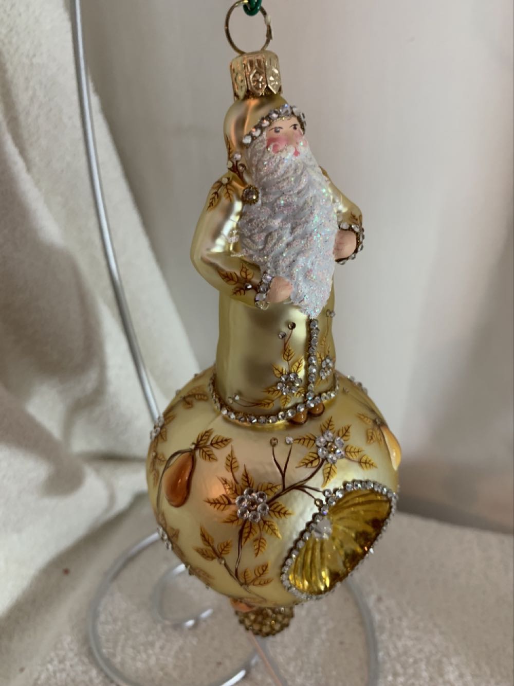 La Vielle Russie, Partridge and Pears, Gold - General Line (Santa) ornament collectible - Main Image 2