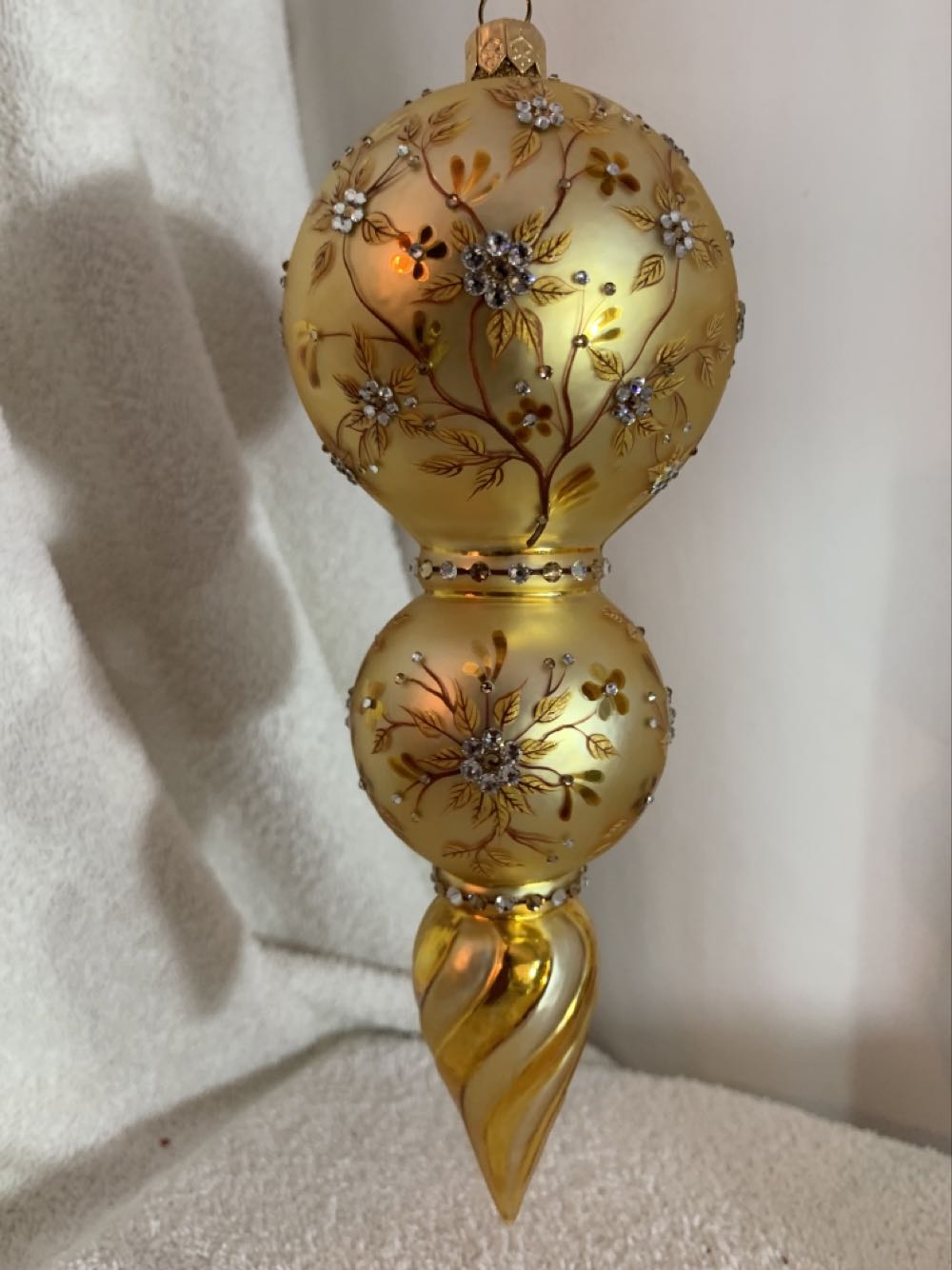 Bedazzling Reflector, Gold, Extra Flowers - Other Exclusive (Christmas Tree Ornament) ornament collectible - Main Image 3